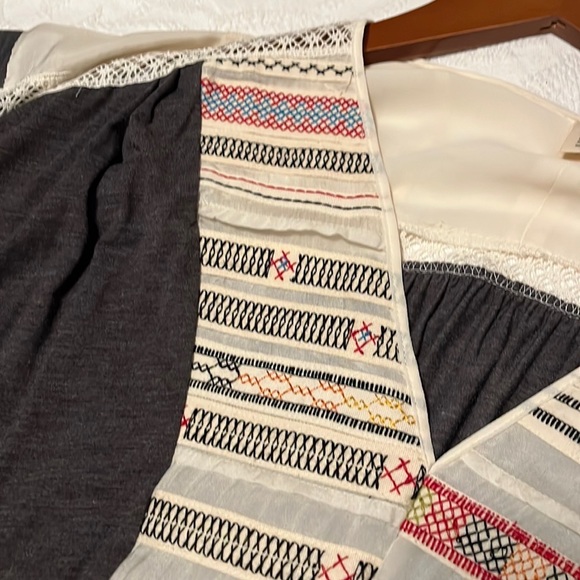 Super cute Tiny rayon dress size large in perfect condition - Picture 7 of 9